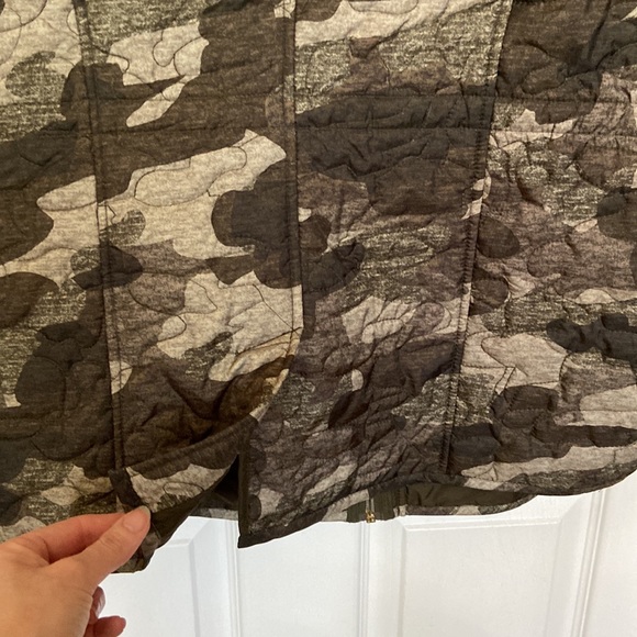 ISAAC MIZRAHI LIVE Green Camo Print Quilted Long Sleeve Zipper Front Jacket XS - Picture 9 of 13